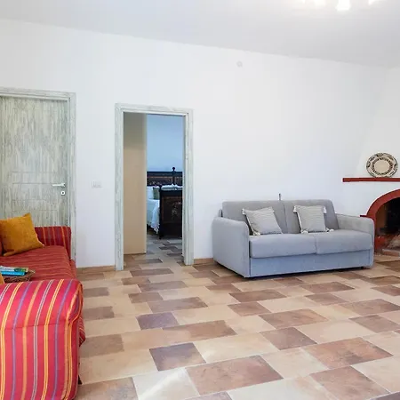 Sardinia Re - Casale Giovi With Tennis Court